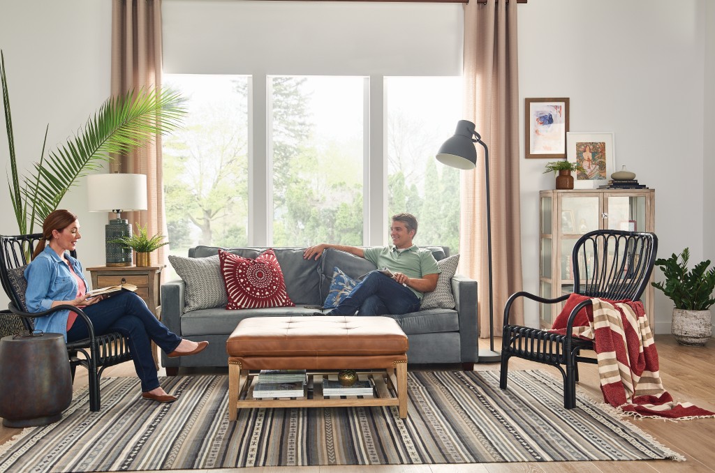 Bryant-HomeOwners_LivingRoom-3
